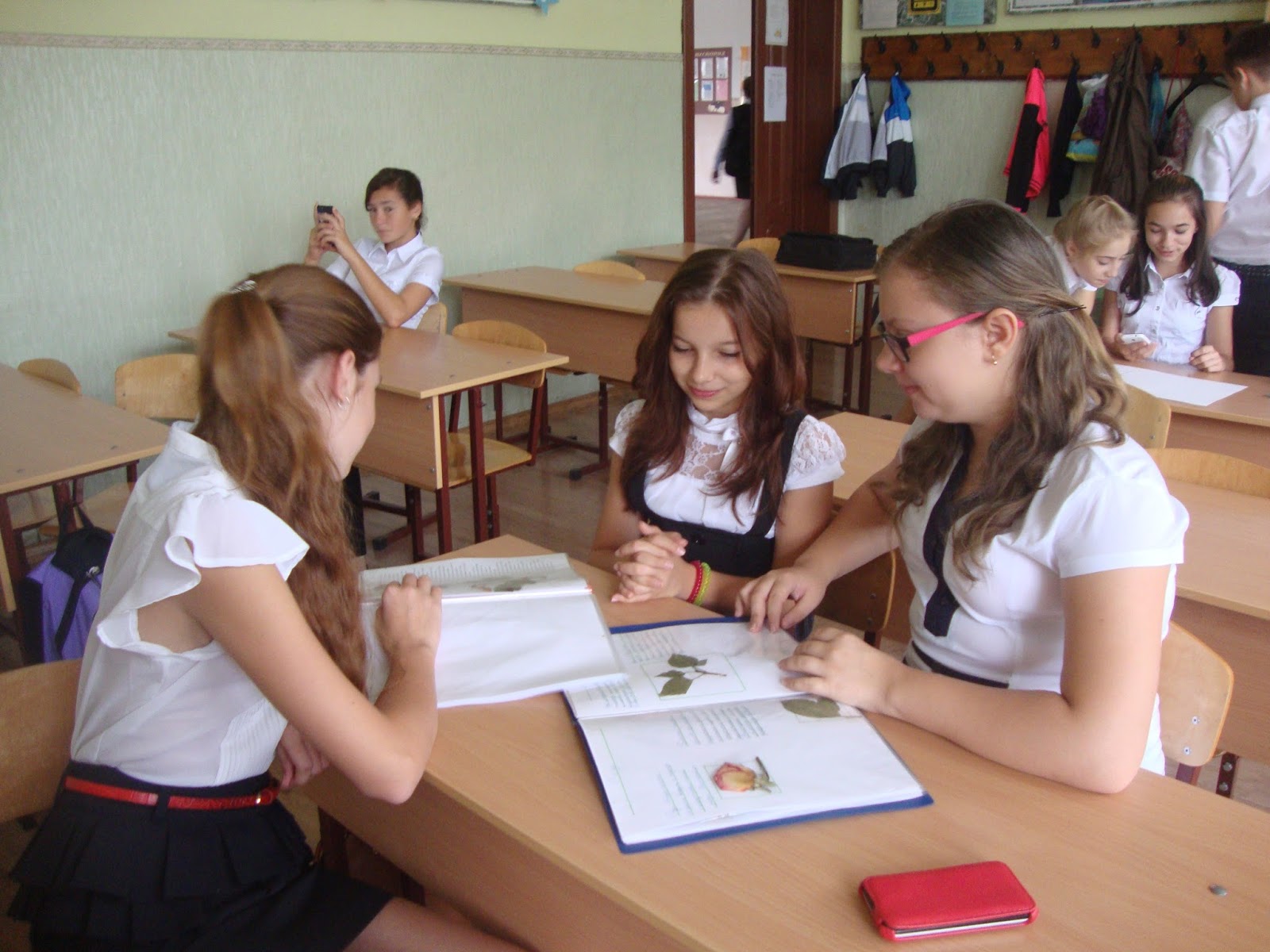 Репортаж о школьной перемене. Репортаж про перемену в школе. Репортаж о школьной перемене. Репортаж о школьной перемене. Репортаж о школьной перемене.