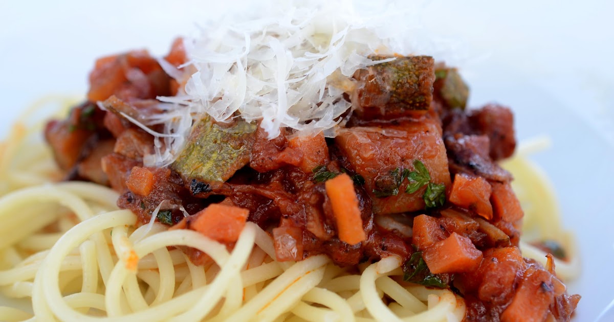 Widmatt: Spaghetti mit Gemüse- Specksauce oder Quer durch den Kühlschrank