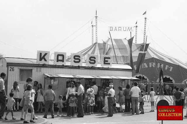 Roulotte caisse du cirque  Allemand  Barum 1974