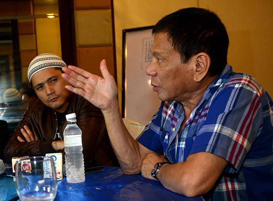 Veteran actor says 'How long will I refrain,' about ARMM's support for Mar Roxas