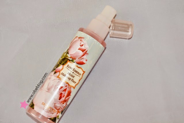 ROSE_ESSENCE_MOIST_MAKEUP_FIXER_SKINFOOD_MiiN_ObeBlog_01