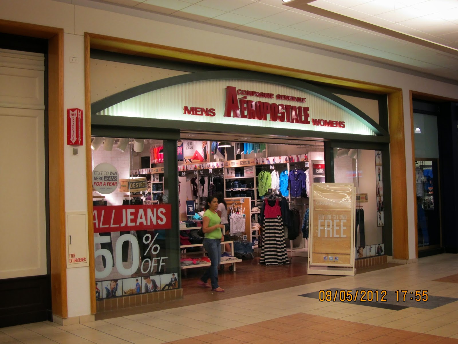 Trip to the Mall Stratford Square Mall ( Bloomingdale, IL)