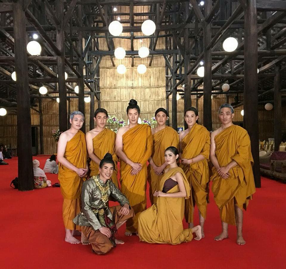 26056079_1782959045332631_62791408753015