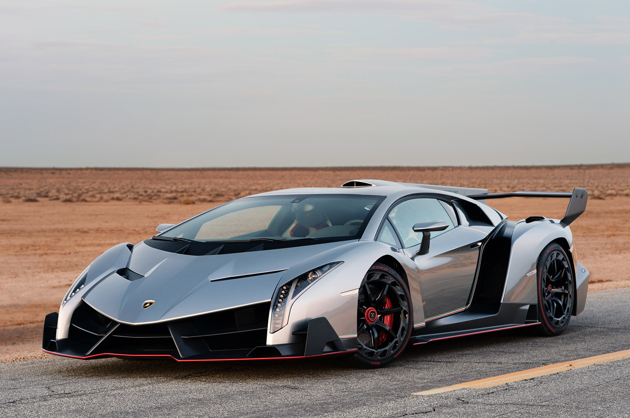 Siêu xe Lamborghini Veneno bán giá 8 triệu đô