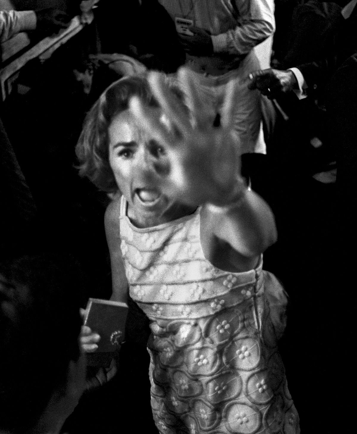 the mixed emotional arguments in the debate about kennedys assassination An historical enigma, lee harvey oswald is at the center of the assassination, regardless of whether you consider him the lone gunman, a coconspirator who was also a patsy, or totally innocent. the mixed emotional arguments in the debate about kennedys assassination An historical enigma, lee harvey oswald is at the center of the assassination, regardless of whether you consider him the lone gunman, a coconspirator who was also a patsy, or totally innocent.