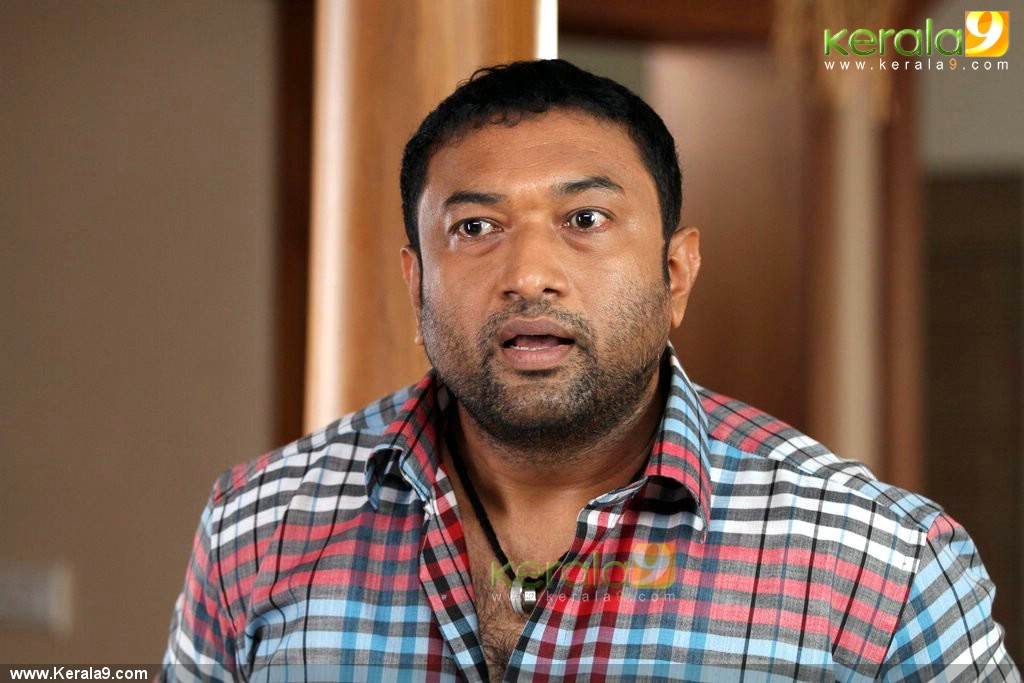 old Kammath And Kammath Malayalam Movie Stills