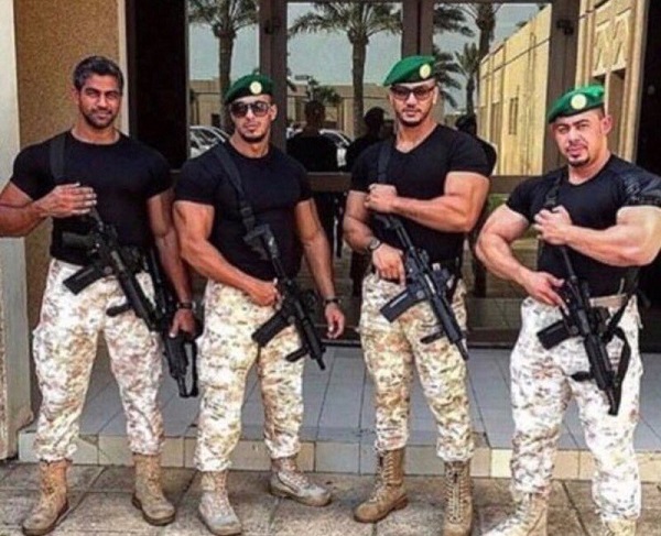 مراسل قناة “العالم” الإيرانية: “ابن سلمان” أصيب برصاصتين في كتفه وقتل 2 من أبناء عمّه في هجوم “حي الخزامى”