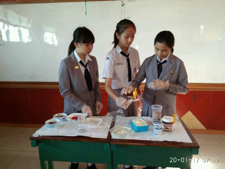 Practicing to Use Quantifiers through Cooking Show - English CP2