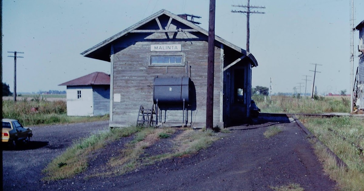 Towns and Nature Malinta, OH NKP(Cloverleaf) Depot and Freighthouse