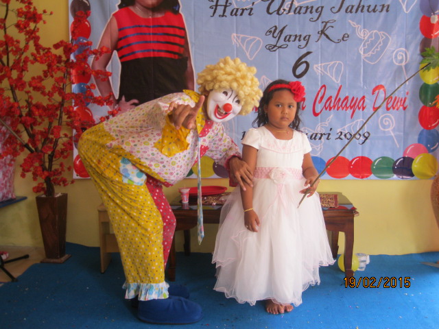 Badut jogja Pak Jhon BADUT ULTAH JOGJA DAN MC ULTAH MURAH