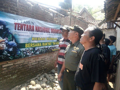 KADO HUT TNI BUAT MBAH PAIMAN