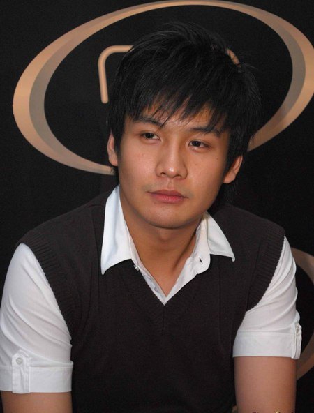 Fendy Chow | Artists From Asia