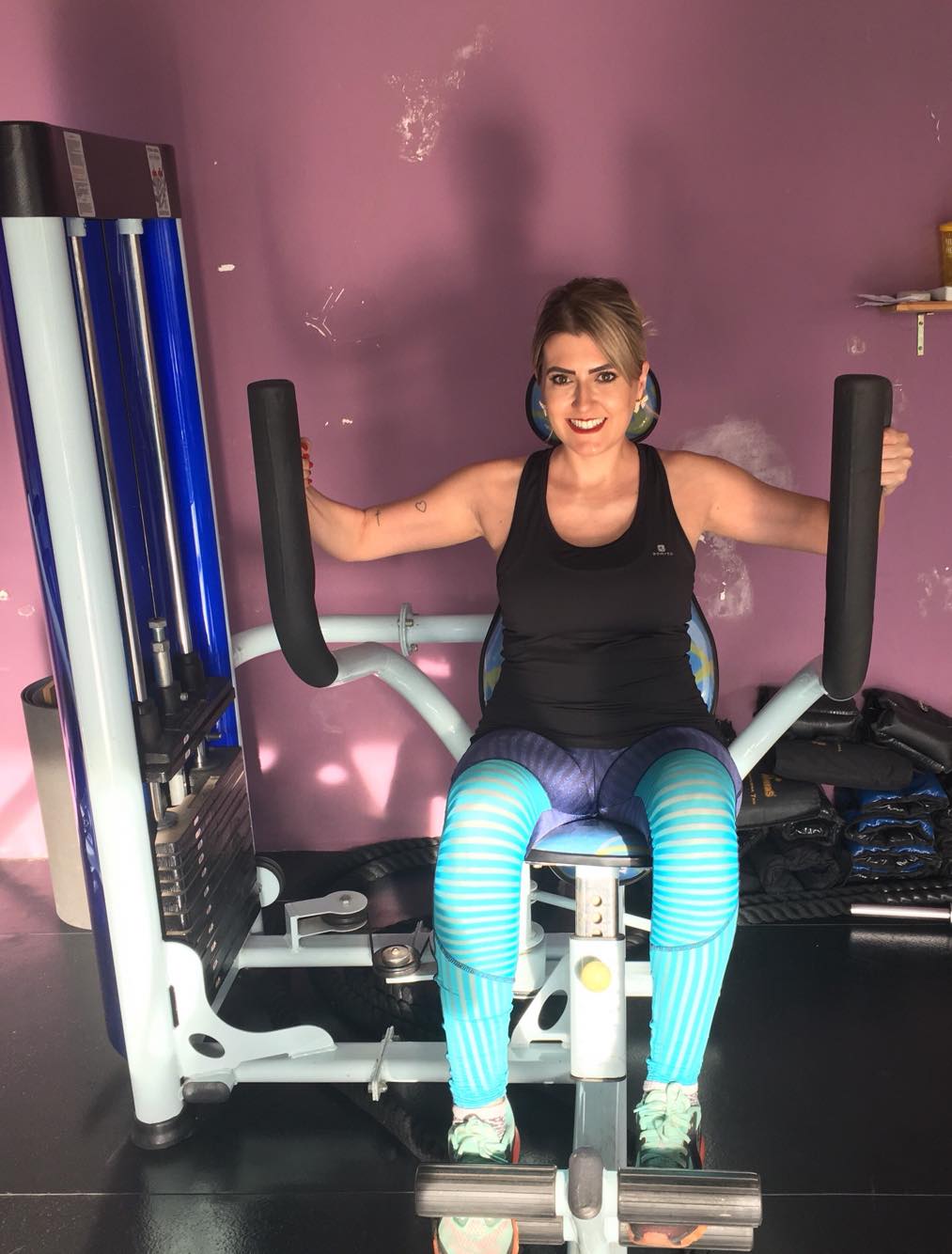 THAIMASSAGE MED HAPPY ENDING ESCORT SERVICE I STOCKHOLM But Plug Gratis Fransk