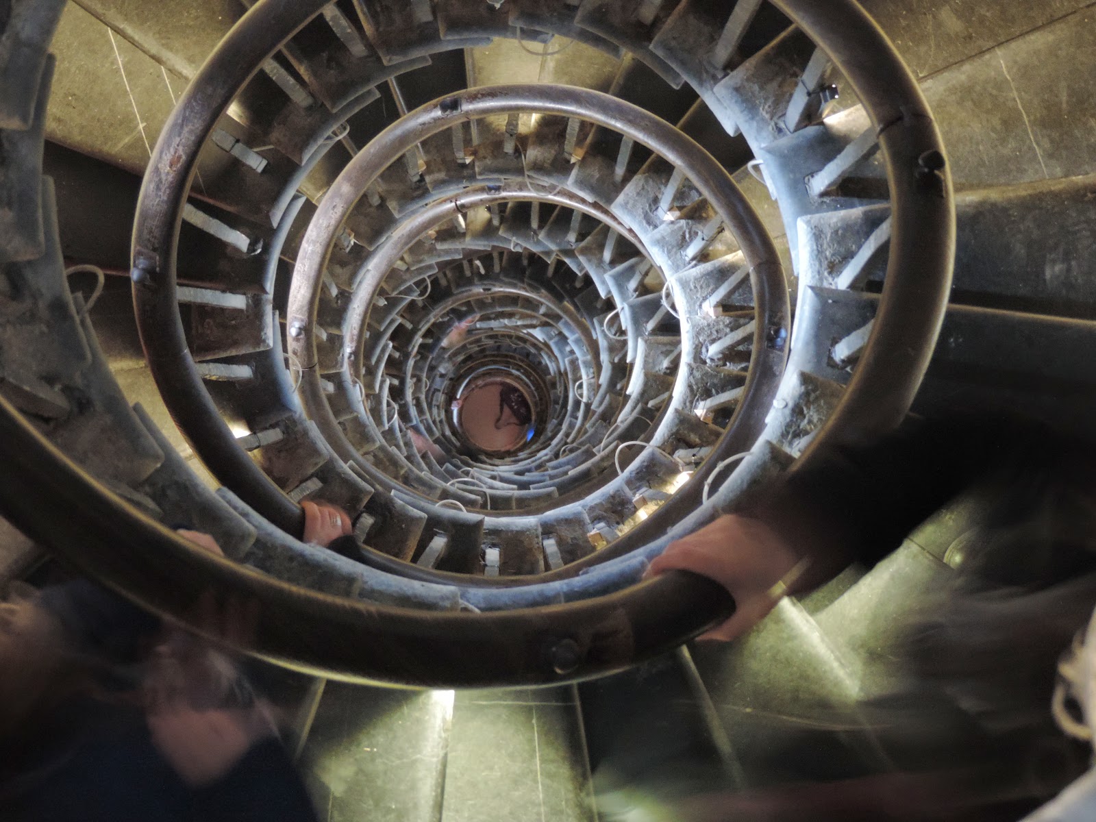 spiral staircase christopher wren architect monument london