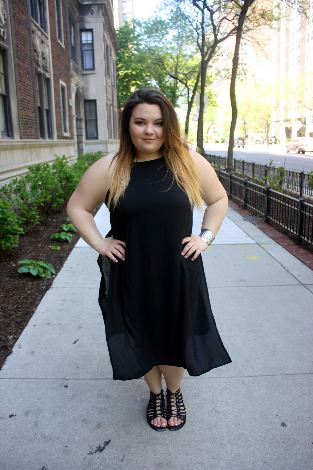 Forever 21 plus, plus size fashion, ps fashion, natalie craig, natalie in the city, chicago, chicago blogger network, dress with slits, dress slits, ombre hairstyle, tribal print shorts, acid wash shorts, bbw, curvy, tribal accessories, summer style 2015