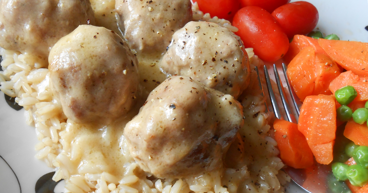 The Better Baker Easy Crockpot Meatballs