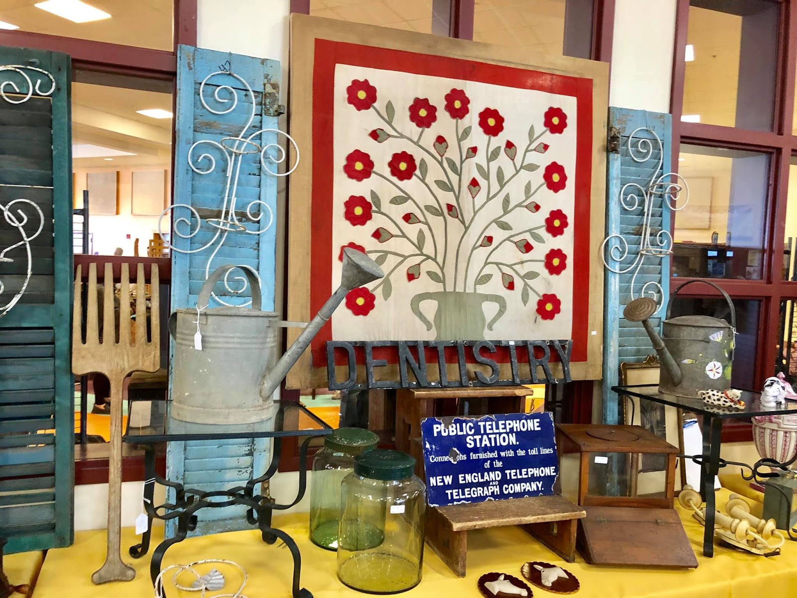 101 Things I Love about Maine Gurley Antique Show at Scarborough High
