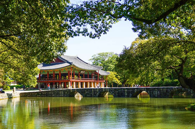 Moonlight Drawn by Clouds Filming Spots Gwanghalluwon Garden