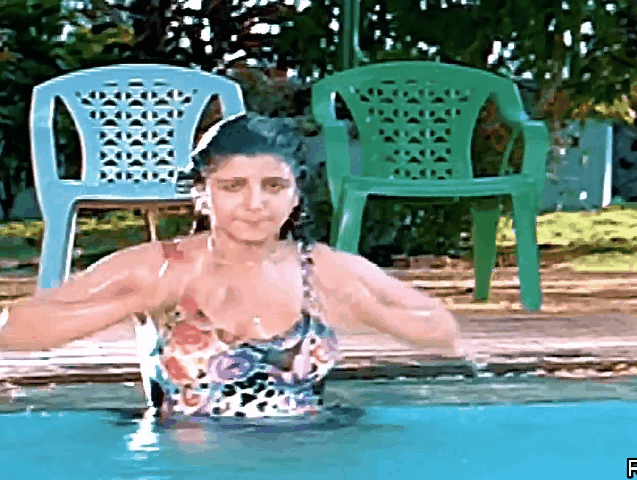 BOLLYTOLLY ACTRESS IMAGES & GIF IMAGES: Rambha wet boob thighs in ...