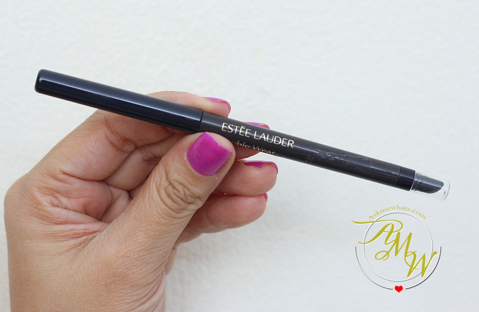 Askmewhats: Subtle-Looking Liner that Stays