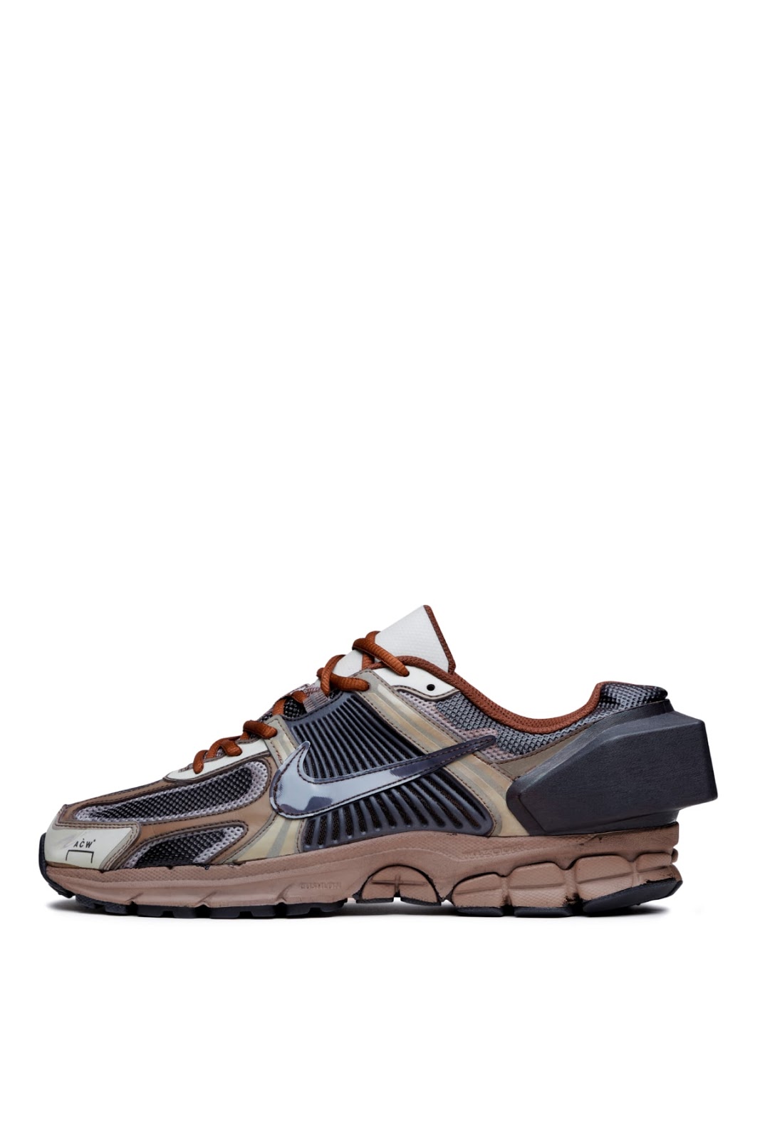 nike acw vomero 5 solarised