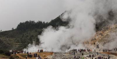 obyek wisata telaga pengilon dieng wisata bunaken