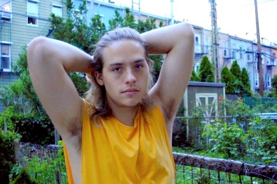 Dylan-Sprouse-355-sx.jpg