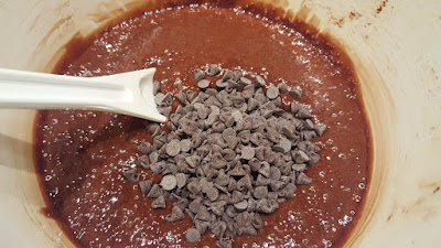 Chocolate mousse with chocolate chips Chocolate mousse with chocolate chips