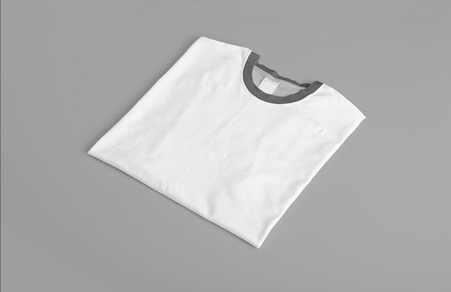 mockup psd : Crew Neck T-Shirt Mock-Up