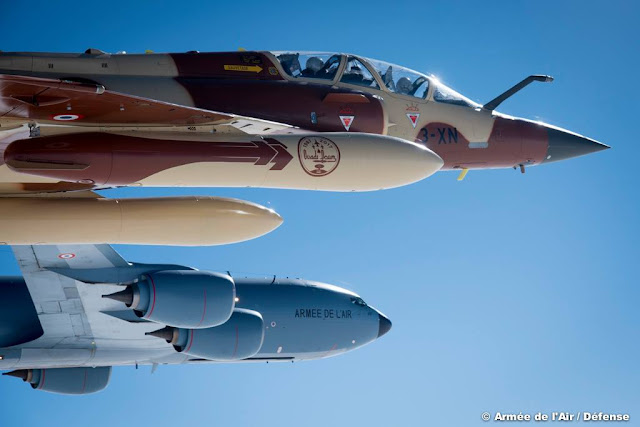المقاتله الفرنسيه Dassault Mirage 2000 Beautiful%2BFrench%2BAir%2BForce%2BMirage%2B2000D%2Bwith%2Bspecial%2Bpaint%2Bscheme%2B3