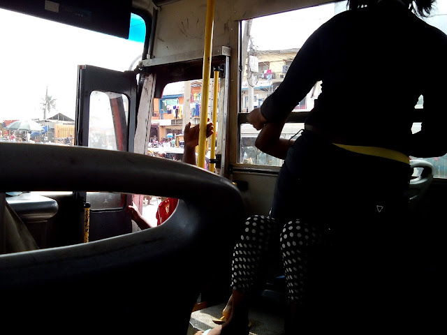 Two Ladies Fight Dirty Over A Guy Inside LAGBUS Enroute Ojota To CMS (photos) IMG_20160706_144401