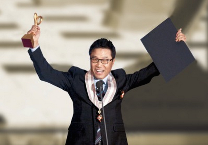 Cerita Panjang K-pop dan Sang Legenda Lee Soo Man Cerita Panjang K-pop dan Sang Legenda Lee Soo Man