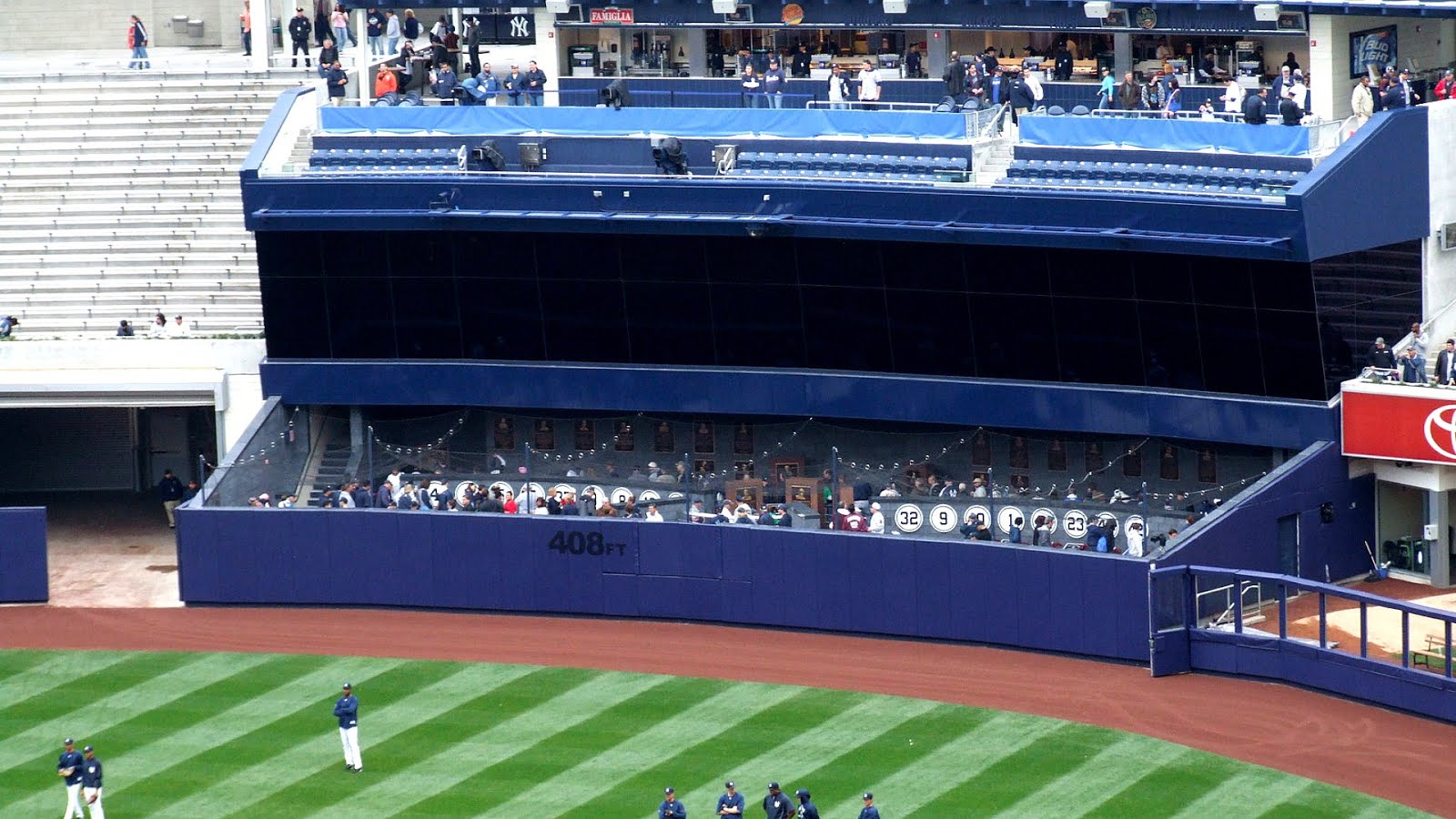 Monument Park (Yankee Stadium) - Trip to Park