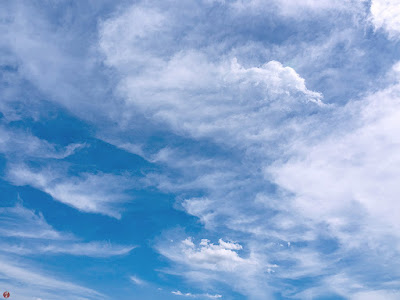 Summer white clouds: Yuigahama-beach