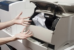 Mengatasi Printer HP Laserjet Tidak Bisa Narik Kertas atau Paper Jam