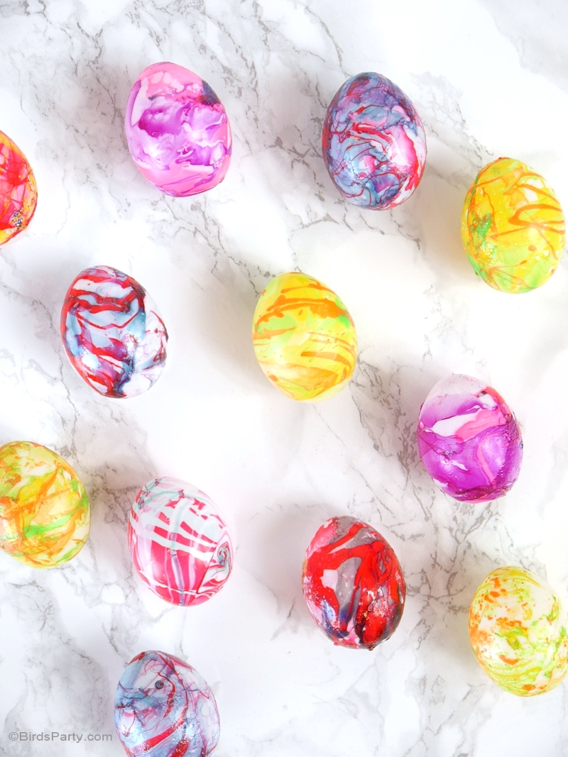 DIY Nail Polish Marbled Easter Eggs - BirdsParty.com