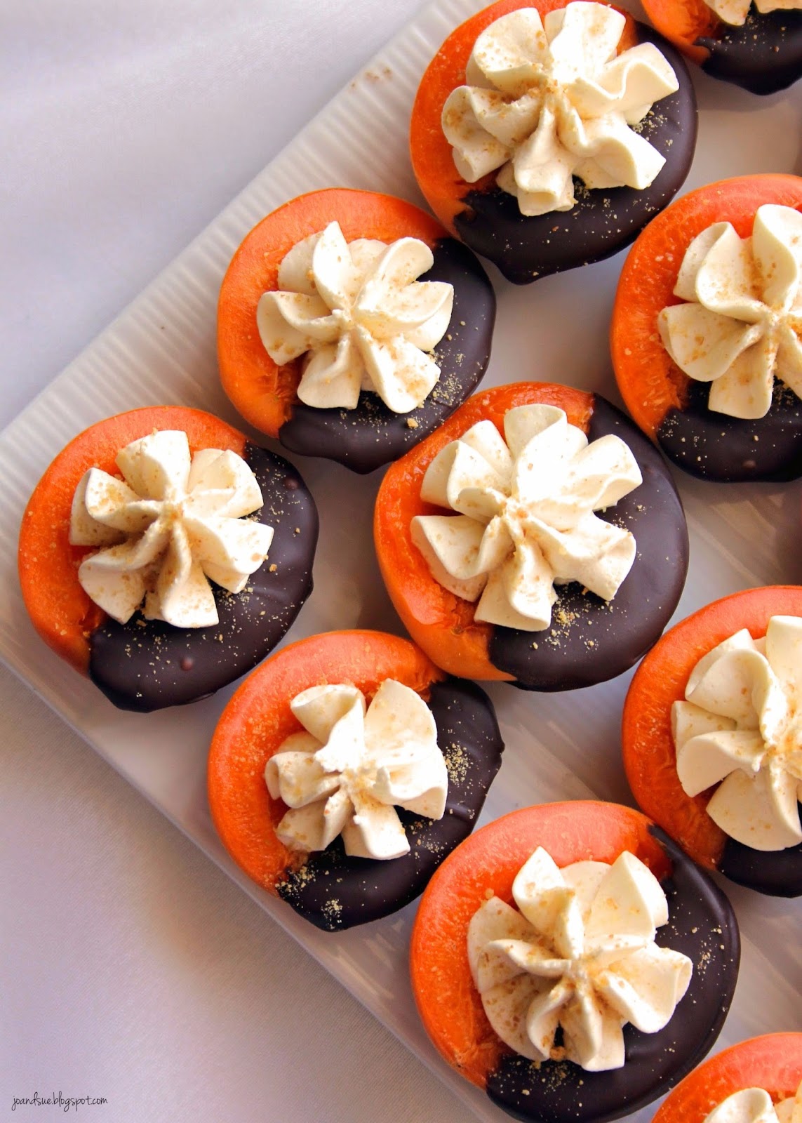 Jo and Sue Apricot Cheesecake Bites