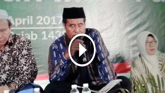 [VIDEO] Berikut Adalah Detik-Detik Ustadz Jakfar Meninggal Dunia Saat Sedang Membaca Al Qur’an