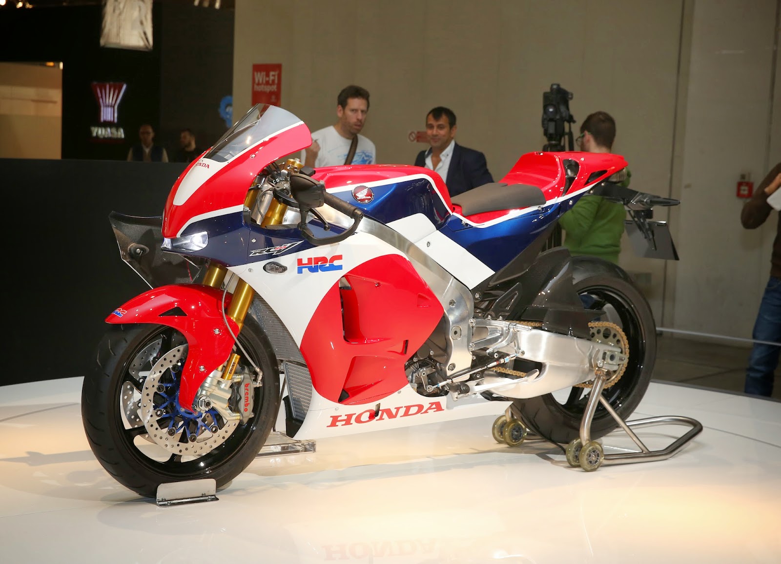 Racing Cafè: Honda RC 213V-S 2015