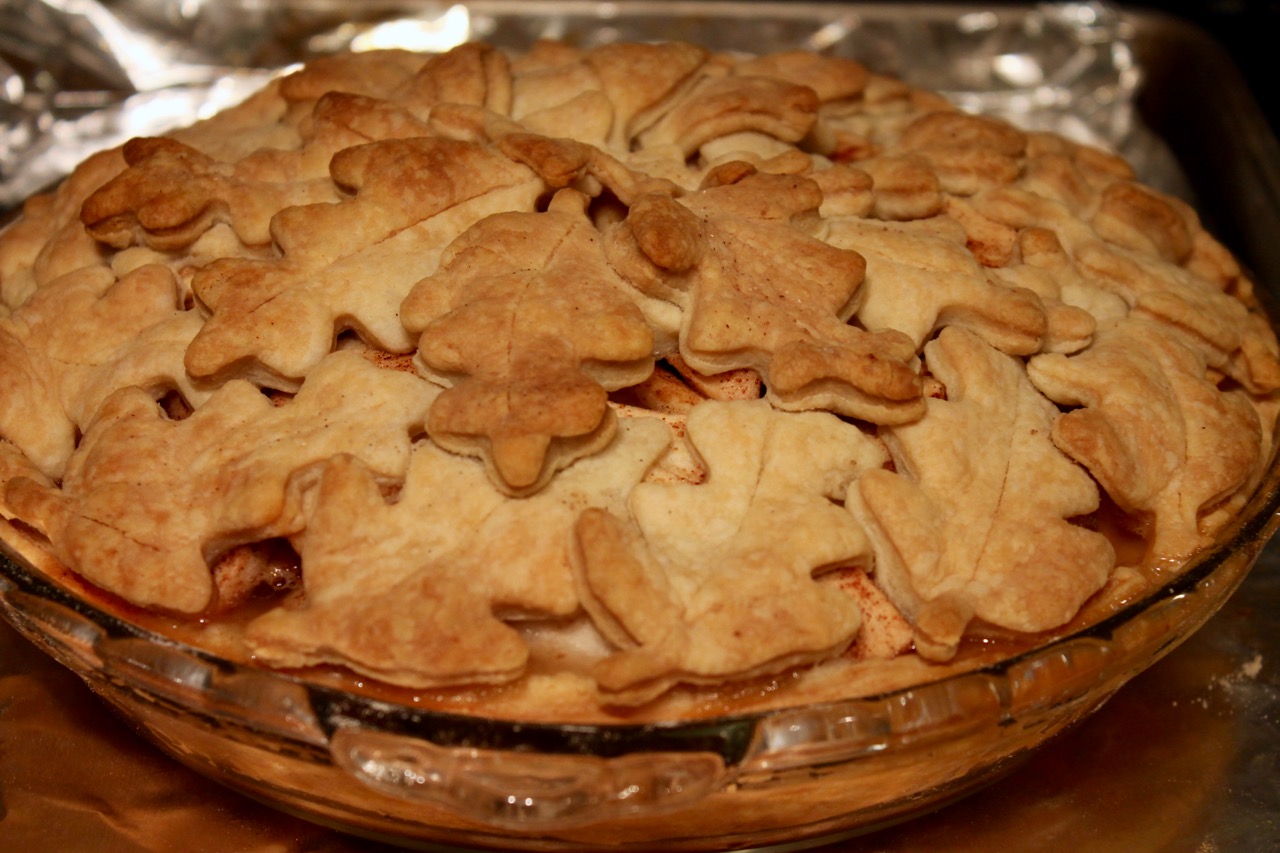 Cook In / Dine Out FallLeaf Apple Pie