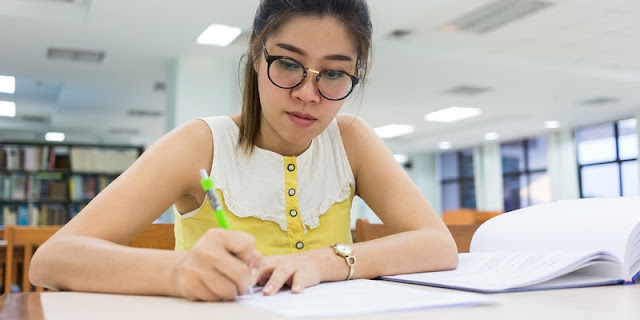 writing a college essay writing a college essay