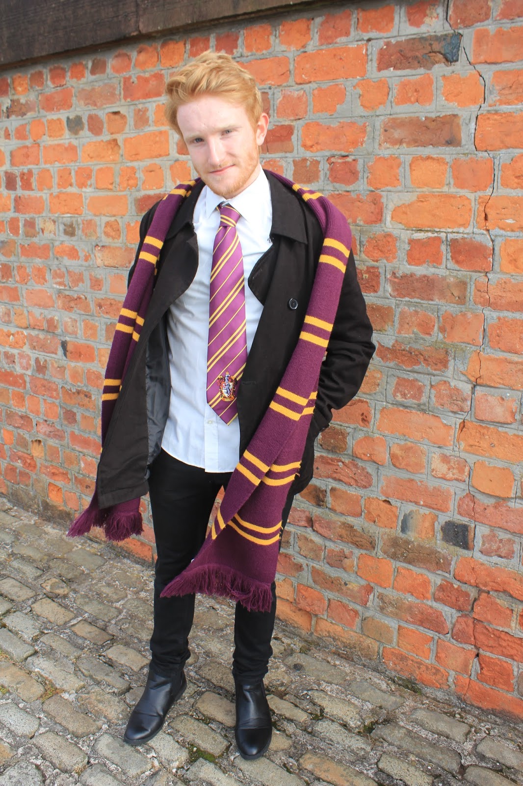 Modern Hogwarts Uniform Cosplay - Davey Granger