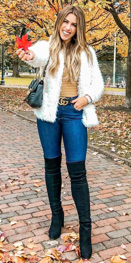 Fur coats are super trendy and chic for winter fashion. Here are 25 Womens fur coat fashion from black fur coat to white fur coat, mink fur coat to long fur coat. Fur fashion, fur outfit, fur clothing via higiggle.com #furcoat #coats #outfits #fashion