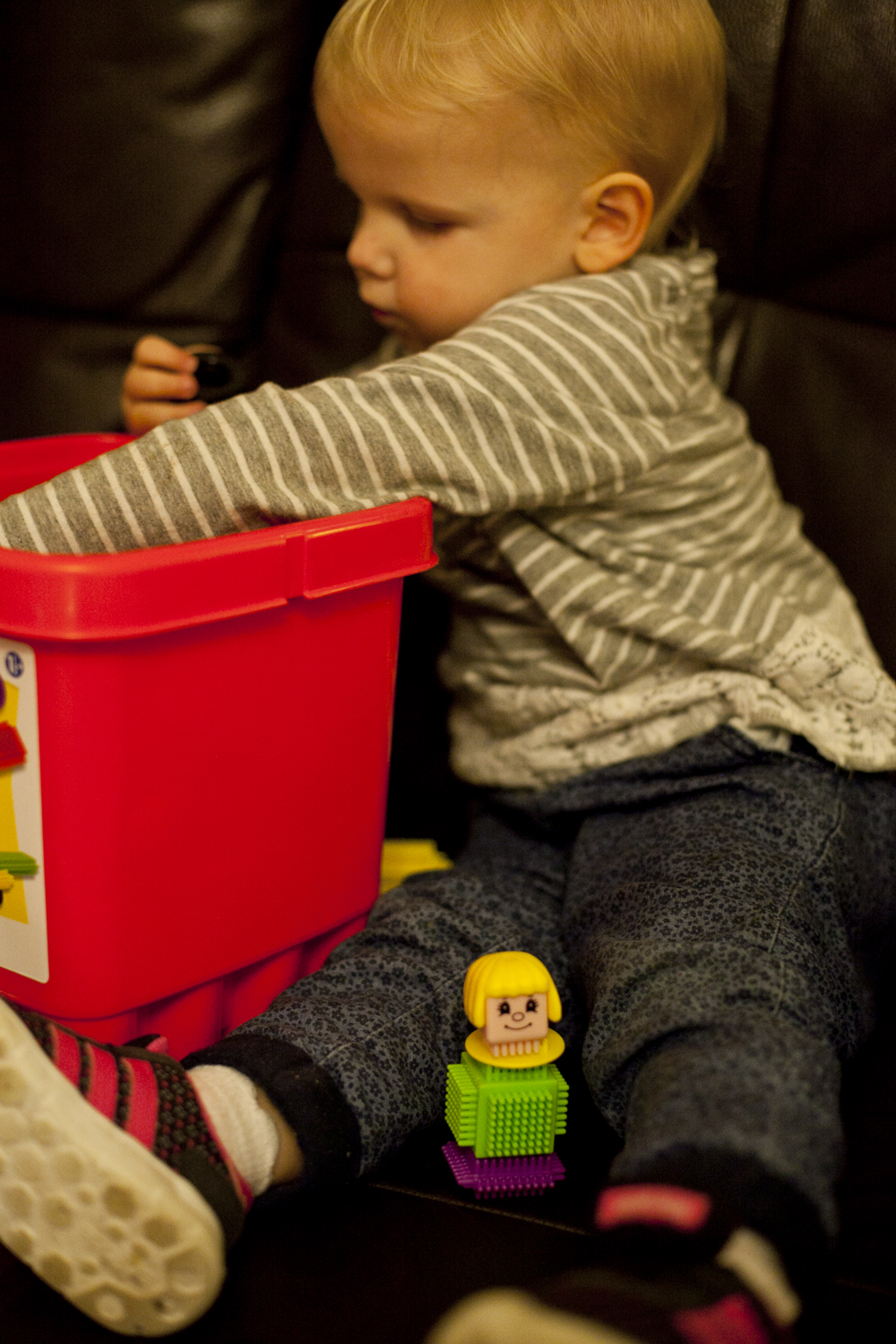 stickle bricks big red bucket
