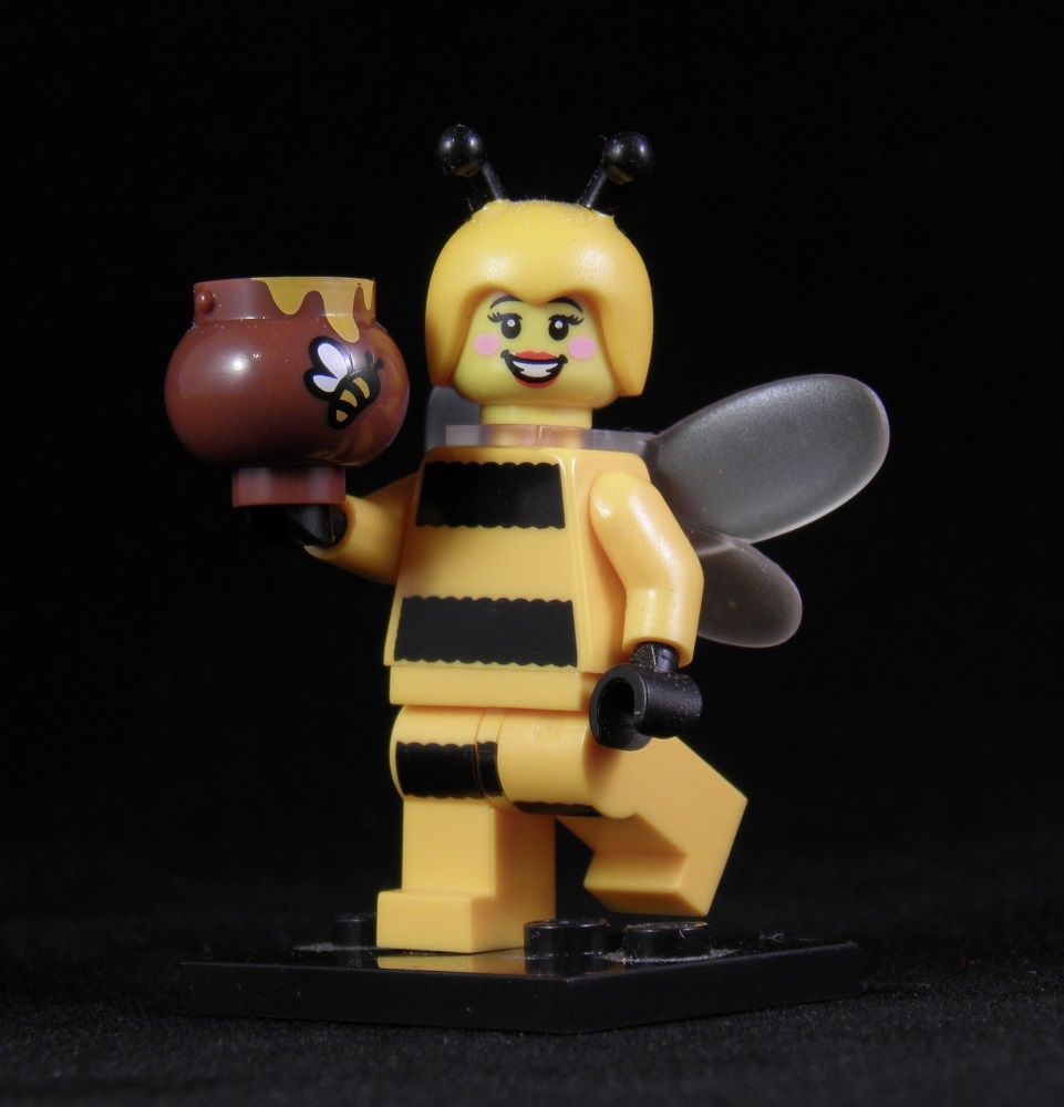 She's Fantastic: Lego Mini-Figures - BUMBLEBEE GIRL!