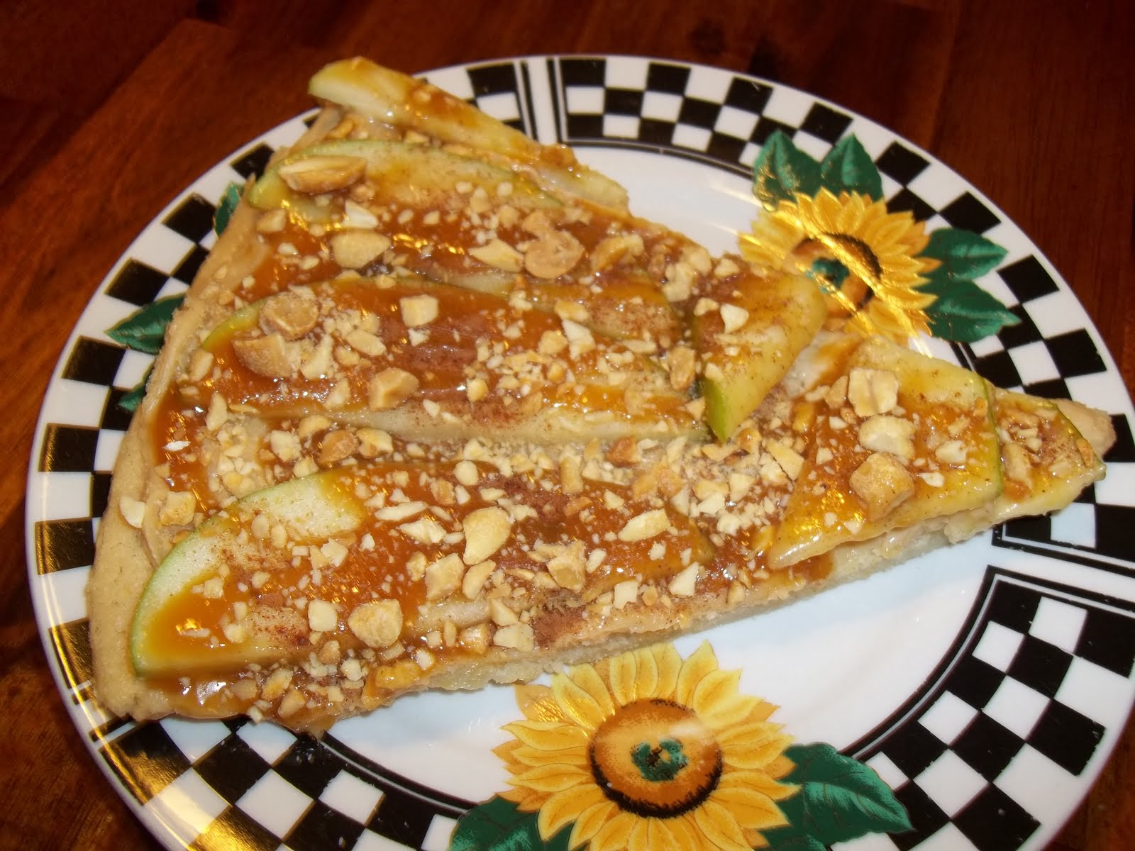 TastyTalkWithAmy Taffy Apple Pizza