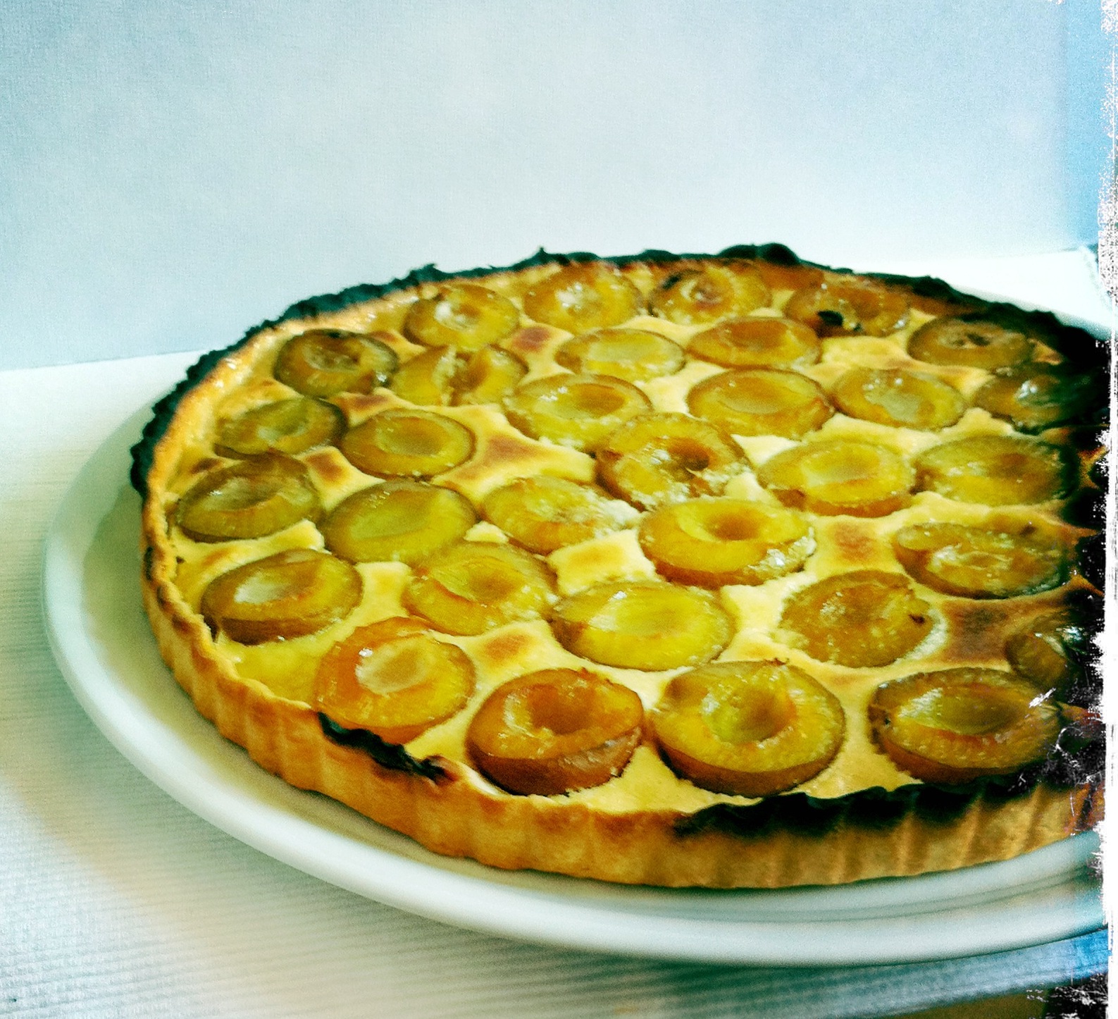 Tarte aux prunes et à la crème d'amande