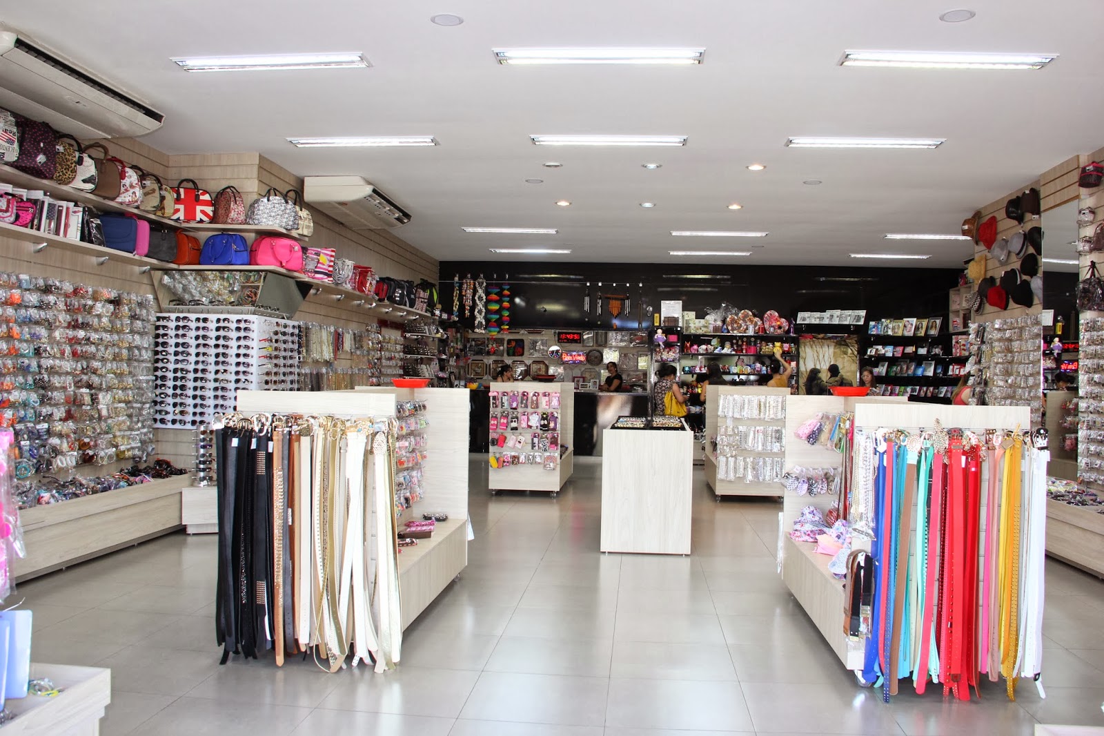 Kedson Barbero Arquitetura e Urbanismo Loja Mix Bijoux Santa Fé do