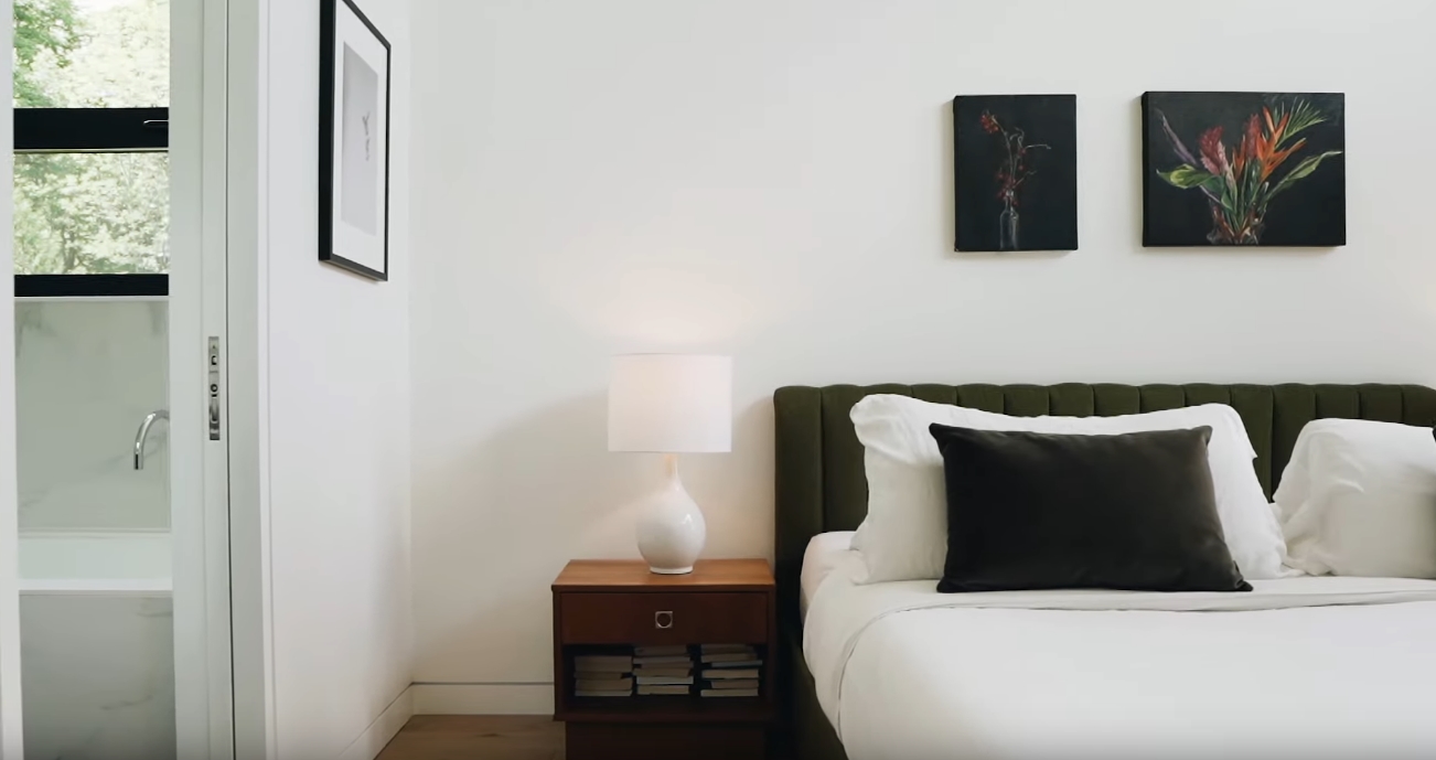 Home Interior Design Tour vs. 5542 Winston Churchill Blvd, Erin, Ontario