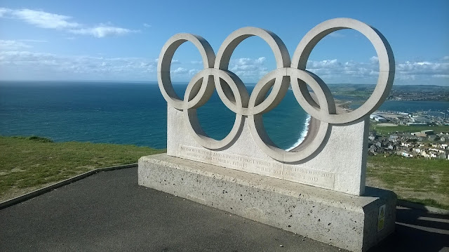 statue of Olympic symbol